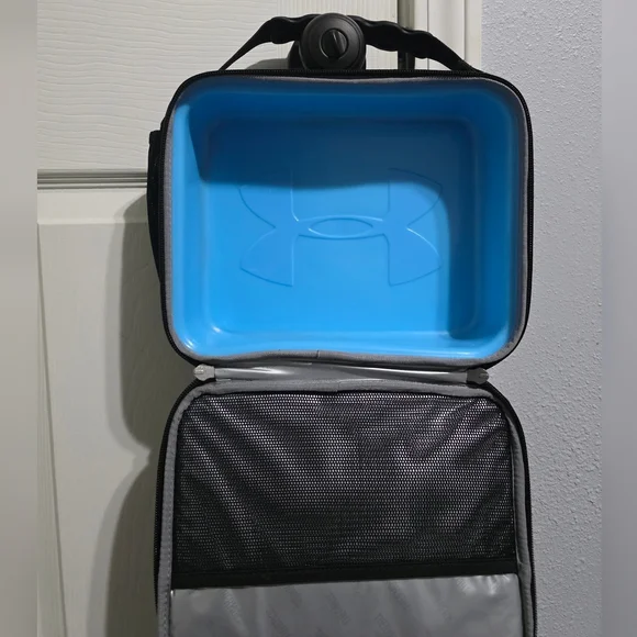 Under Armour x Thermos Black Lunch Bag - Picture 4 of 6